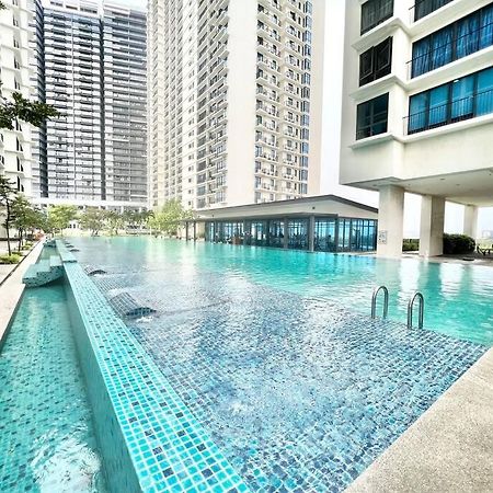 F 1-5 Pax 3Bed Cozy Home Studio Trefoil Setia Alam Wifi & Tv Shah Alam Exteriör bild